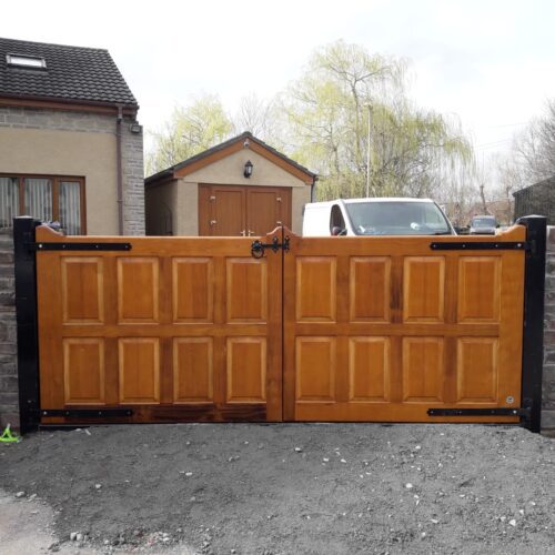 Flood gates installation by Lakeside Flood Solutions