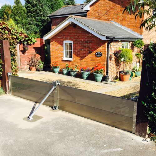 Driveway barrier, 600mm H, Southampton